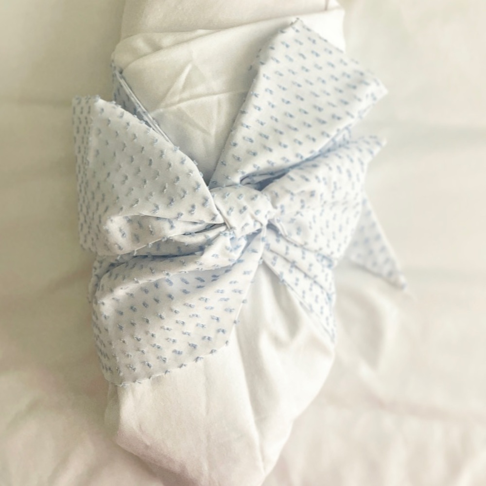Buckhead Blue Dallas Dot Bow Swaddle NWT